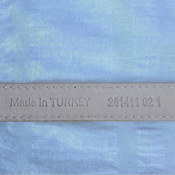 Banana Republic Italian Croc Embossed Leather Belt Yellow | Gold XS - Picture 4 of 9